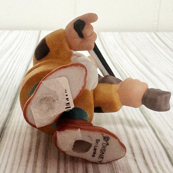 Vintage DISNEY Snow White Seven Dwarves SLEEPY Sri Lanka Porcelain Bisque ~3” - Picture 5 of 5